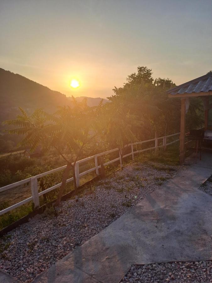 Natural House Visoko Zewnętrze zdjęcie