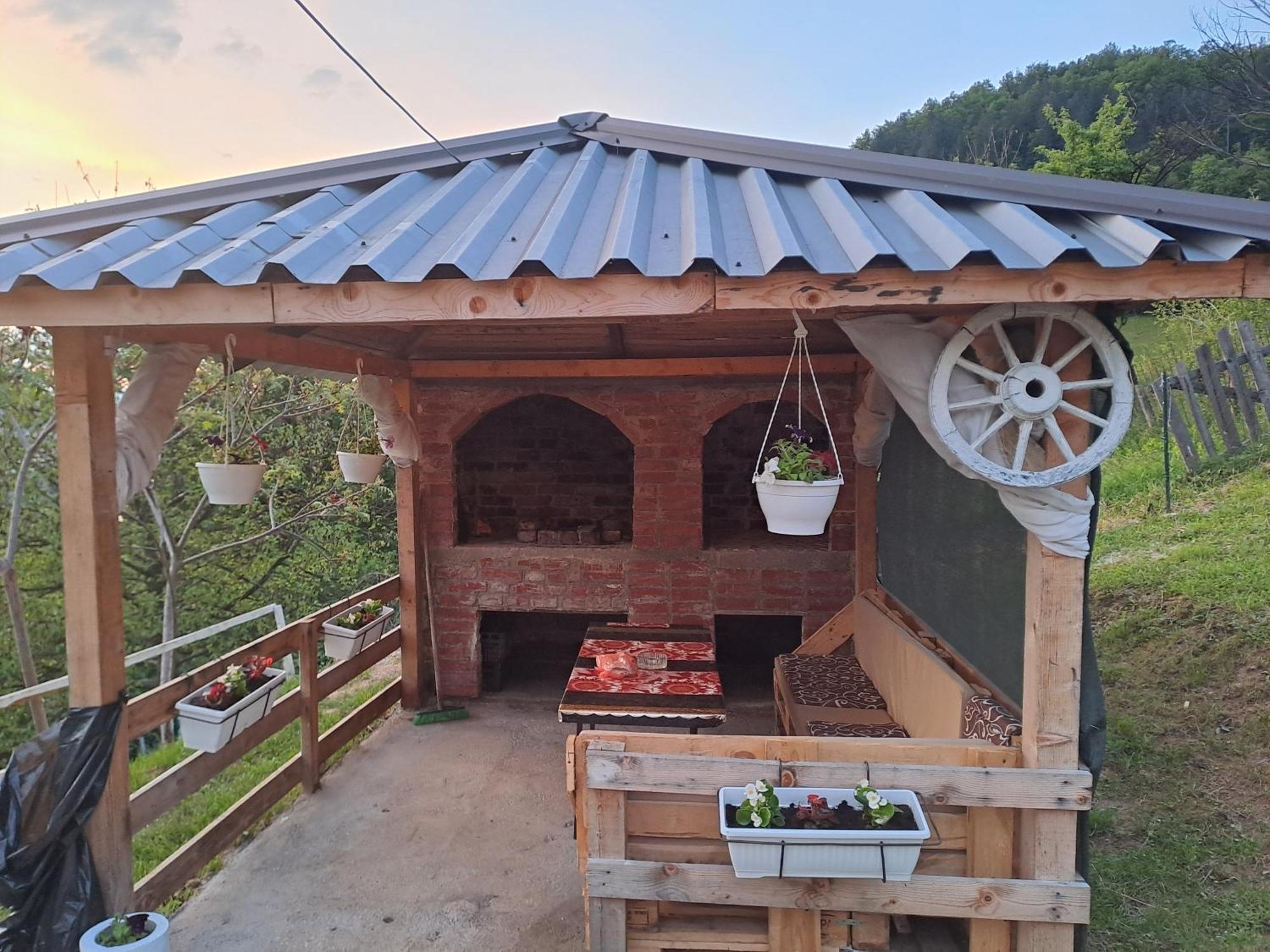 Natural House Visoko Pokój zdjęcie